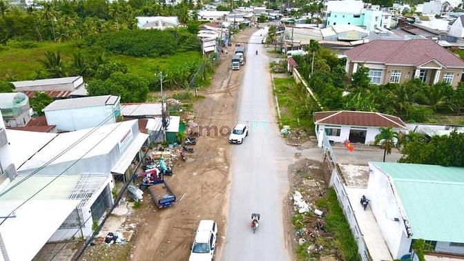 Hình ảnh Bán 1100m2 mặt tiền đường Hoàng Quốc Việt giá 32 Tỷ