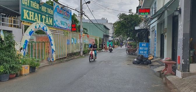 Hình ảnh Cần bán nhà 1 sẹc Lê Văn Quới- BHHA, Bình Tân. Dt: 4x16m
