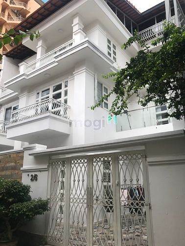 Hình ảnh CHO THUÊ => Biệt Thự 12 x 30m  LÊ HỒNG PHONG - Hầm 3 Lầu - 5000$