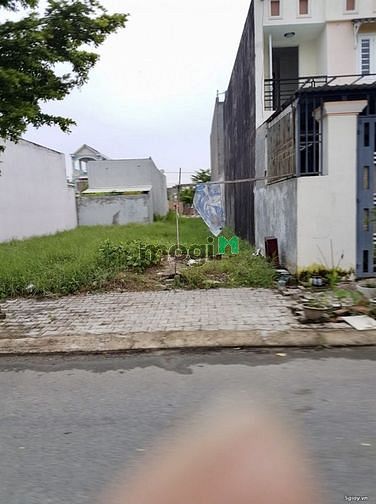 Hình ảnh Sang gấp lô đất 94m2, Giá 1.9 Tỷ, nằm ngay đường Lê Hữu Kiều, Quận 2