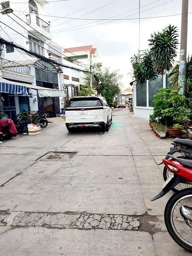 Hình ảnh BÁN NHÀ BÌNH TÂN giáp Tân Phú- hẻm 8m 1 sẹc LÊ VĂN QUỚI. 90m2, 6.5 Tỷ