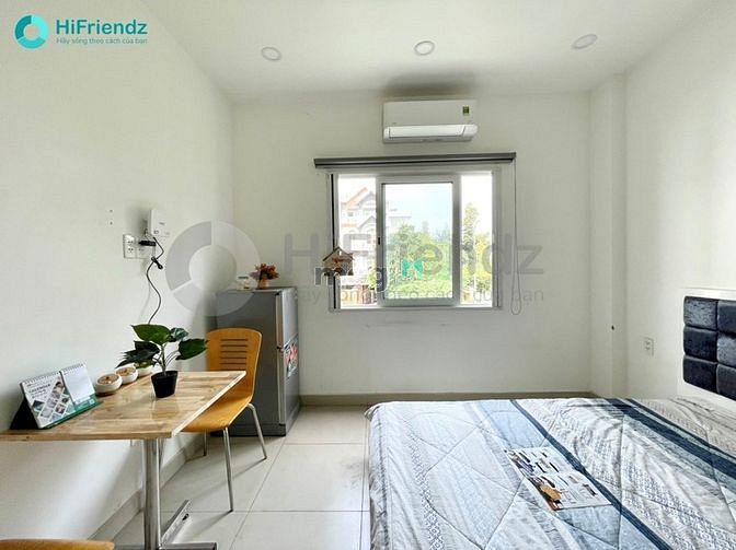 Hình ảnh Còn 1 Phòng Ban Công Trống Sẵn