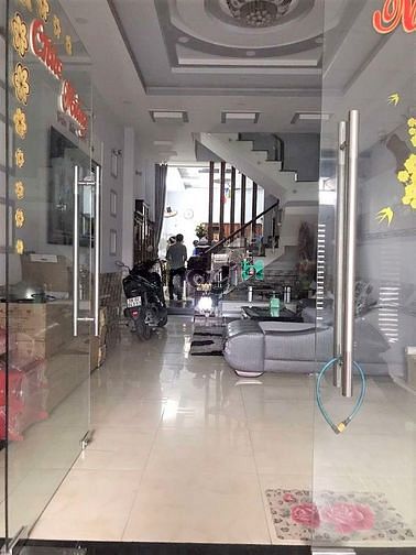 Hình ảnh Cho Thuê Nhà 2 Lầu Hẻm Xe Hơi Tây Thạnh
