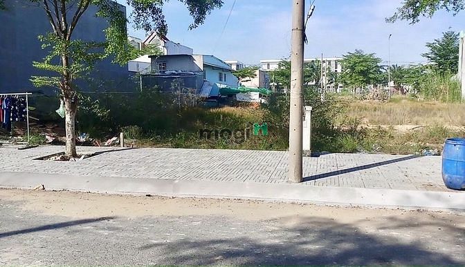 Hình ảnh Sang nhanh lô đất 105m2 giá rẻ 1.79tỷ ngay đường Muồng Tím Quận 2 SHR