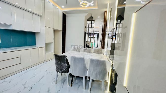 Hình ảnh Nhà phố cao cấp liền kề Tên Lửa Bình Tân 3,5 tấm 4PN, 5WC