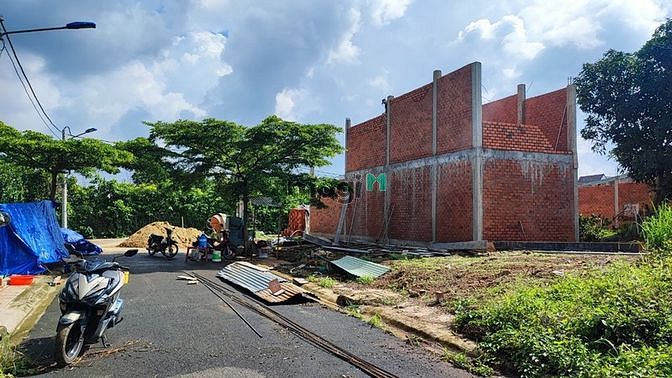 Hình ảnh Đất thổ cư liền kề TT Dầu Giây sổ hồng riêng
