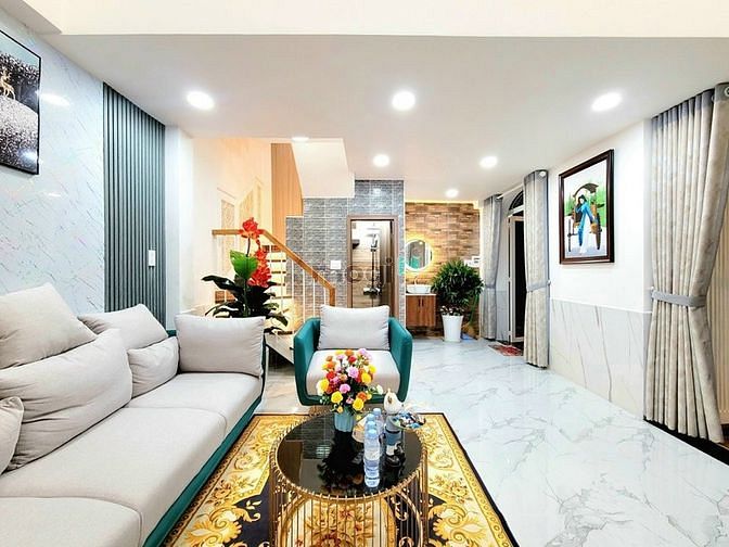 Hình ảnh Nhà đẹp 4 tầng - giáp tân bình - hxh - dts 90m2 - chỉ hơn 4 tỷ