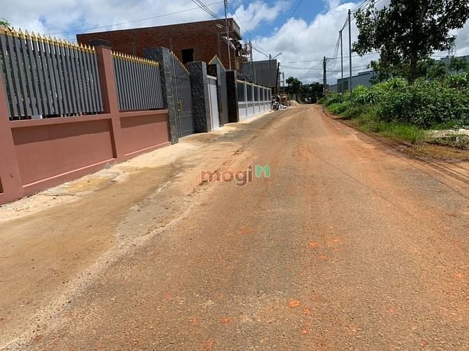 Hình ảnh Nền ngang 14 nở hậu Phường 2, Tp.Bảo Lộc. Sát Ql_20 có sẵn 200m2 TC