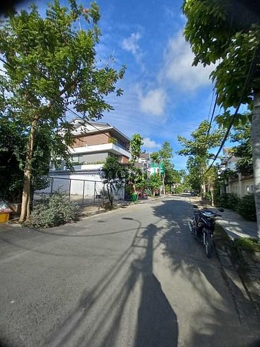 Hình ảnh Mở bán đợt cuối lô đất 100m2 giá 2.15tỷ Đ.Trần Trọng Cung Quận 7. SHR