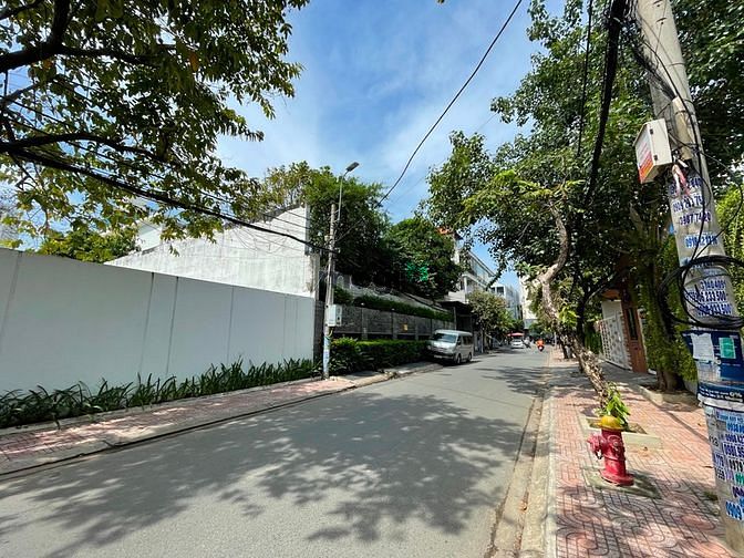 Hình ảnh Bán đất mặt tiền Lê Văn Miến phường Thảo Điền Q2, DT 500m2, Chỉ 250TR