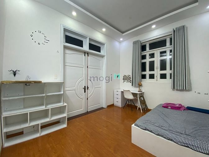 Hình ảnh Cho thuê nhà giá tốt phường Thảo Điền, DTSD hơn 200m2, Chỉ $6/m2