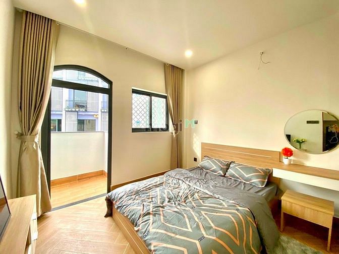 Hình ảnh phòng studio siêu xinh ban công có vườn hồng