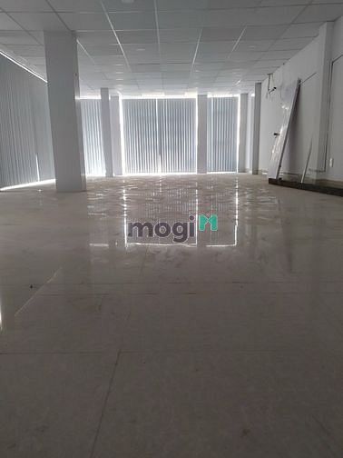Hình ảnh Cho thuê nhà mới 366A Võ Văn Tần đoạn 2 chiều gần Cao Thắng, Quận 3.