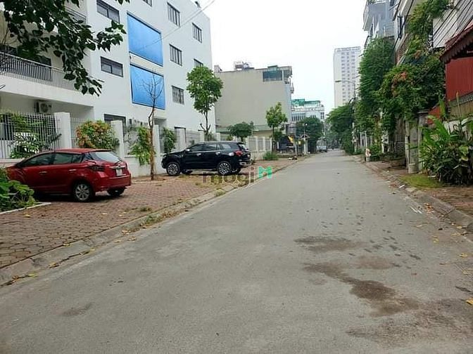 Hình ảnh Gần ô tô, vườn hoa - Bán đất tổ 8 Thạch bàn, nhỉnh 2 tỷ