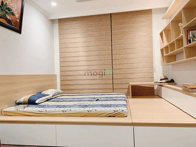 Hình ảnh Chủ nhà bên em cần bán Trang Chủ MB66.COM / Đăng Ký Tặng 66K Vinhomes Central Park có 2PN (80M2)