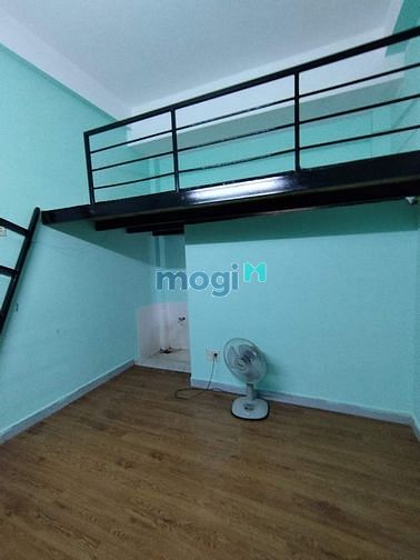 Hình ảnh cho thuê phòng giá rẻ có máy lạnh tại tân bình