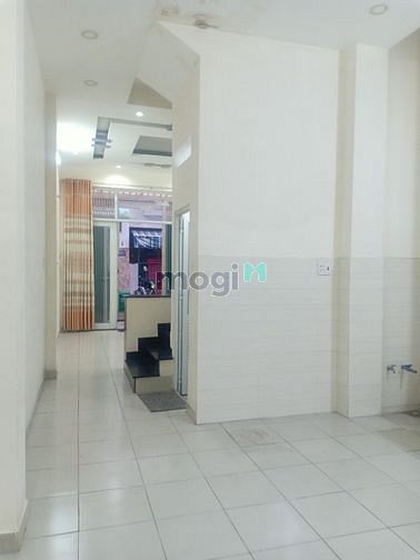 Hình ảnh Nhà Thuê Nguyên Căn 4 Tấm Đúc BTCT Hẻm Xe Hơi.