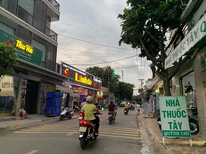 Hình ảnh Bán Lô Đất Mặt Tiền Đường 339 Đỗ Xuân Hợp. Phước Long B