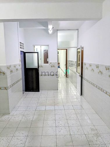 Hình ảnh Cần cho thuê gấp nhà 4PN ở Trần Hưng Đạo Quận 1