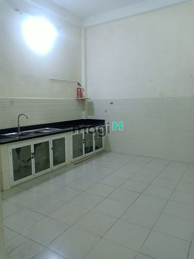 Hình ảnh Nhà Cho Thuê HXH Lê Văn Quới 2 Lầu Sân Thượng