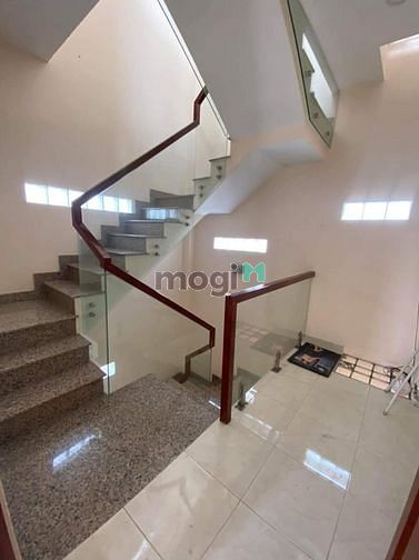 Hình ảnh Chỉ 5 Tỷ 4 - 5 Tầng BTCT - Hẻm Xe Tải
