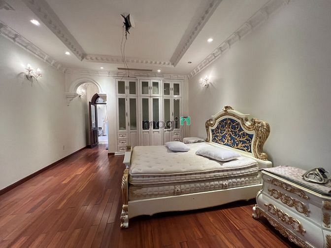 Hình ảnh Cần cho thuê biệt thư KDC Vạn Phát Hưng - 600m2, hồ bơi , 80tr/tháng