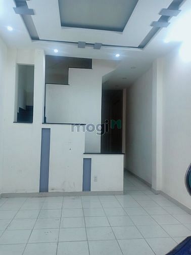 Hình ảnh Cho Thuê Nhanh Nhà 4 Tấm Lê Văn Quới