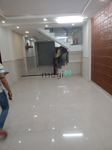 Hình ảnh Cho thuê nhà hẻm 6m Phan Huy Ích P.15 Tân Bình 4,5x17m 2 lầu