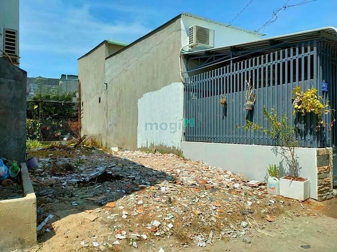 Hình ảnh Bán Miếng Đất Full Thổ Cư 56m2 Giá 299 Triệu Sổ Hồng Riêng Hóc Môn
