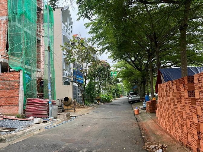 Hình ảnh Cần bán lô đất Phú Mỹ, Quận 7. 5x18m, giá 9.5 tỷ