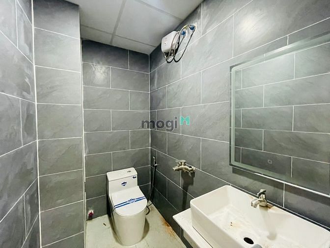 Hình ảnh Mb6623 nạp rút nhanh chóng 1pn bancon sát trung tâm Q1