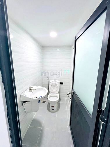 Hình ảnh Bán Nhà MT hẻm Gò Vấp, tiện ích đầy đủ