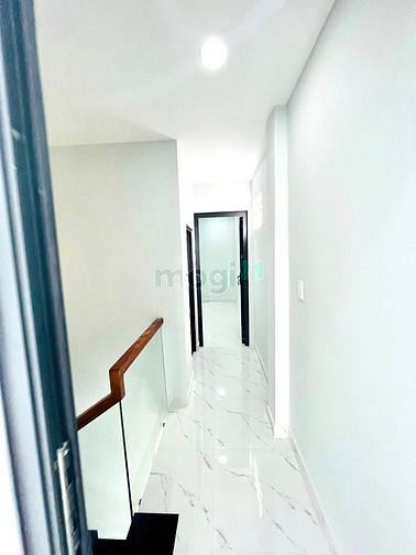 Hình ảnh Bán Nhà MT hẻm Gò Vấp, tiện ích đầy đủ