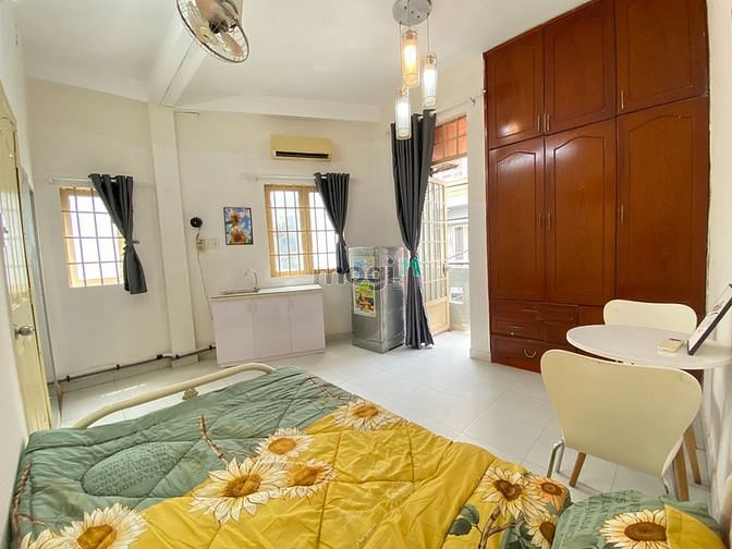 Hình ảnh Studio 30m2 bancong full nt, ngay Cách mạng tháng 8