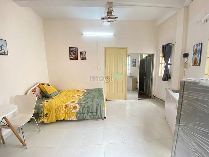 Hình ảnh Studio 30m2 bancong full nt, ngay Cách mạng tháng 8