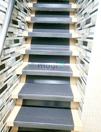 Hình ảnh 73m2 - 4 tỷ 950 - Hẻm XH - Nhà PHẠM VĂN BẠCH . Tân Bình - 3PN0