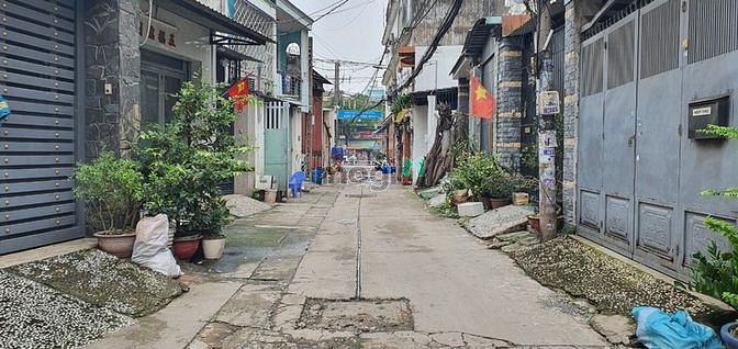 Hình ảnh Nhà bán 66.4m2 1 sẹc ngắn Lê Văn Quới, Bình Tân