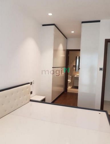 Hình ảnh Bán Gấp CH SAIGON ROYAL Q4 80m2 2ty880