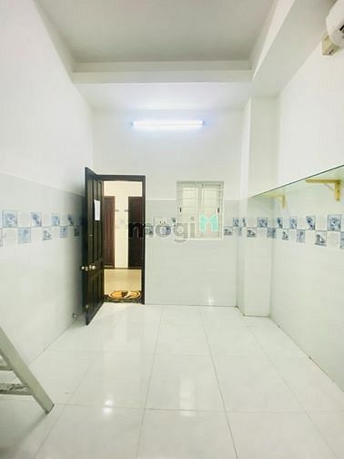 Hình ảnh Phòng trọ gác lửng giá rẻ Tân Phú