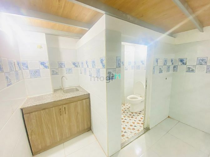Hình ảnh Phòng trọ gác lửng giá rẻ Tân Phú