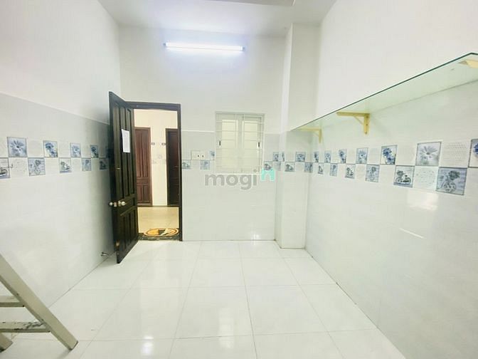 Hình ảnh Phòng trọ gác lửng giá rẻ Tân Phú