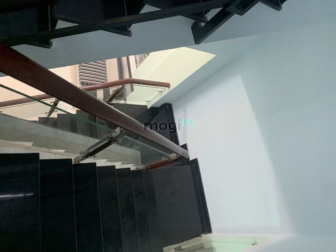 Hình ảnh Bán CHDV đường 3/2, 30tr/tháng, 5 tầng BTCT, 40m2, chỉ 6 tỷ