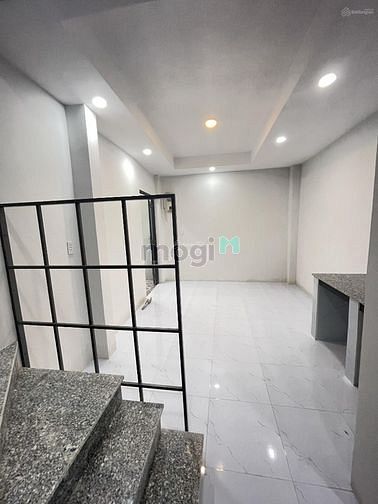 Hình ảnh Bán căn nhà phố trung tâm quận 10