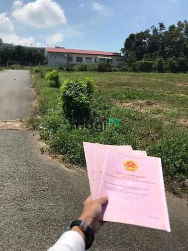 Hình ảnh Bán gấp mảnh đất ngay sau Uỷ Ban xã La Ngà