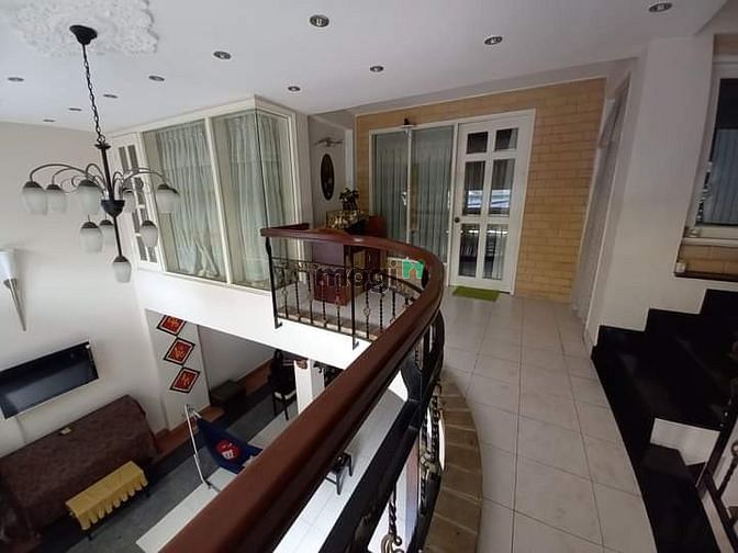 Hình ảnh Nhà mặt tiền, kinh doanh văn phòng công ty.