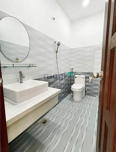 Hình ảnh NHÀ ĐẸP GIÁ RẺ Đoàn Văn Bơ 50m2 1ty730