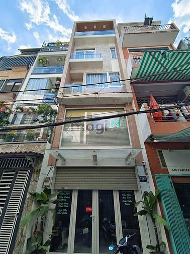 Hình ảnh Trung tâm Q5 Sài Gòn - Gần các trường đại học lớn - 4 Tầng hóng gió.