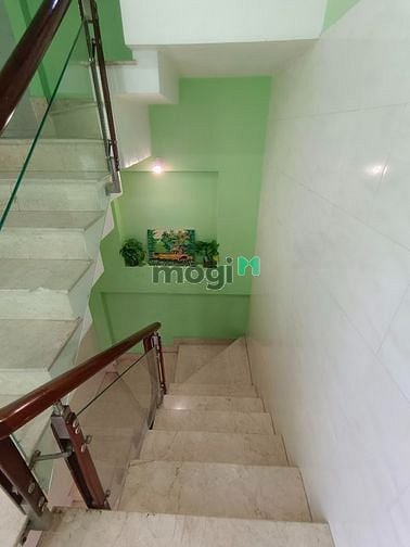 Hình ảnh Trung tâm Q5 Sài Gòn - Gần các trường đại học lớn - 4 Tầng hóng gió.