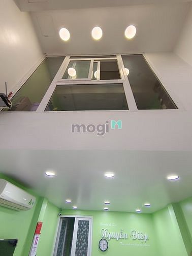 Hình ảnh Trung tâm Q5 Sài Gòn - Gần các trường đại học lớn - 4 Tầng hóng gió.