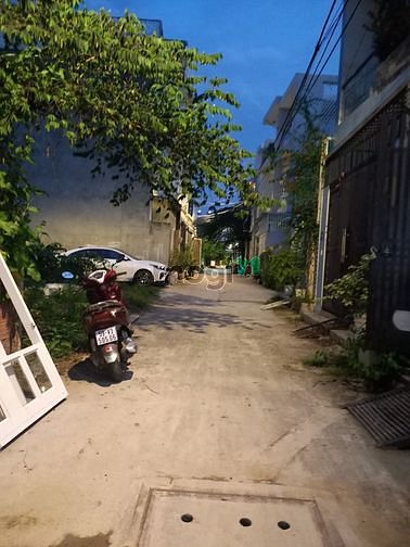 Hình ảnh CHỈ: 4.6 TỶ, sở hữu ngay 54m2 đất Trường Thọ, hẻm ô tô.